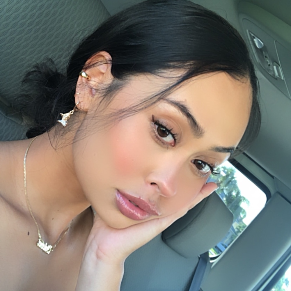 Meet your Posher, Viviana
